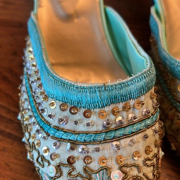 Drama Unique Light Teal Embroidered Beaded Mule Slip on Shoe Size 8 - Picture 14 of 14